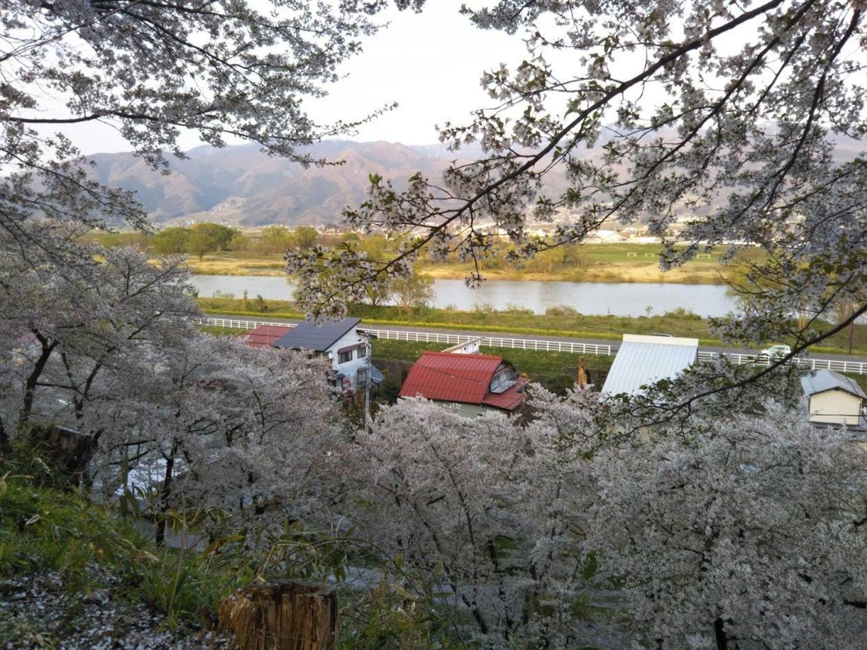 ゲストハウス 遊来 飯山市 エクステリア 写真